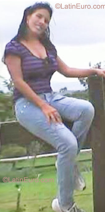 Date this cute Brazil girl Izabel from Recife BR6300