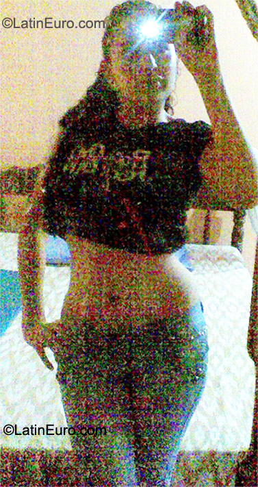 Date this sensual Honduras girl Evelyn from Tocoa HN565