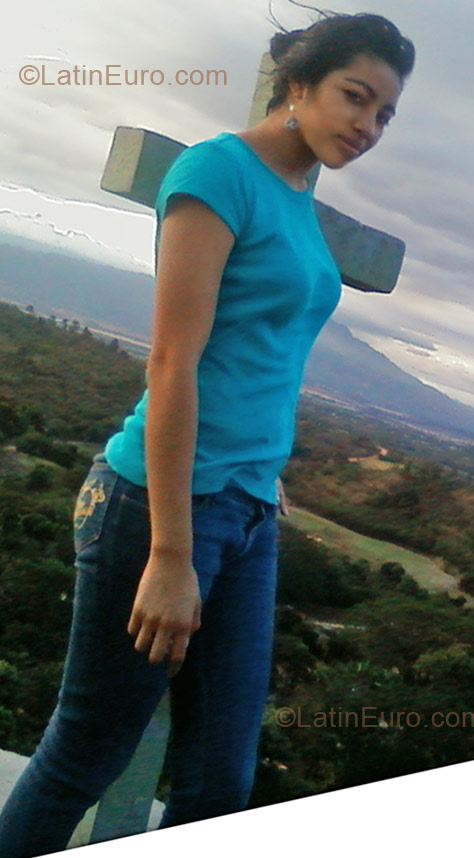 Date this fun Honduras girl Cecia from Tegucigalpa HN570