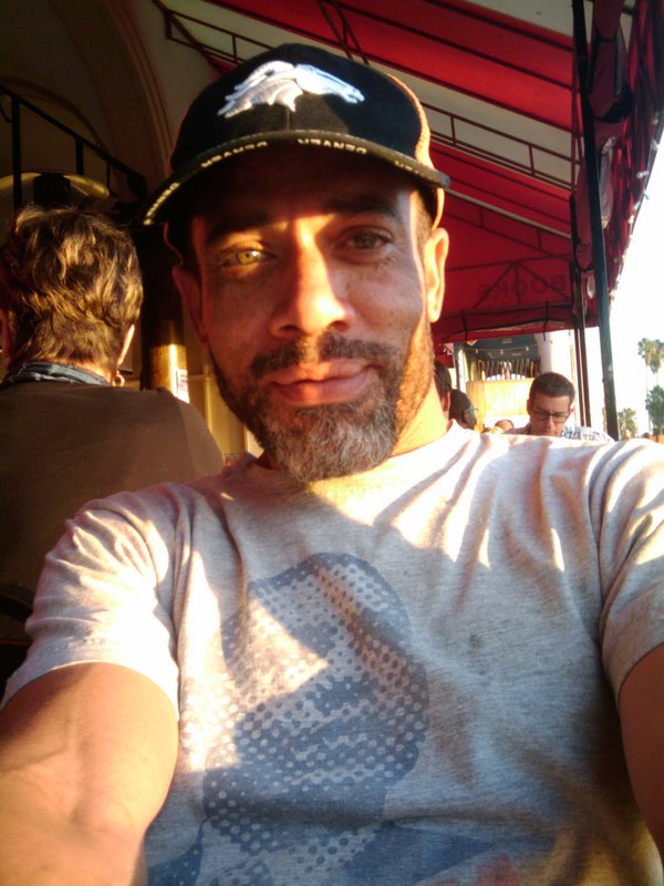 Date this happy United States man Ben from Los Angeles US12410