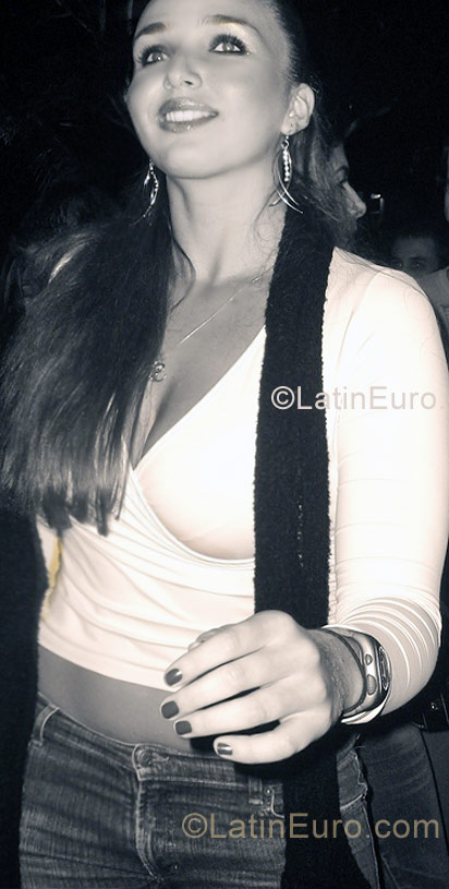 Date this passionate Brazil girl Camila from Sao Paulo BR6419