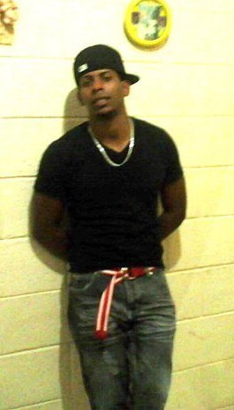 Date this hard body Dominican Republic man Daniel from Santiago DO10575