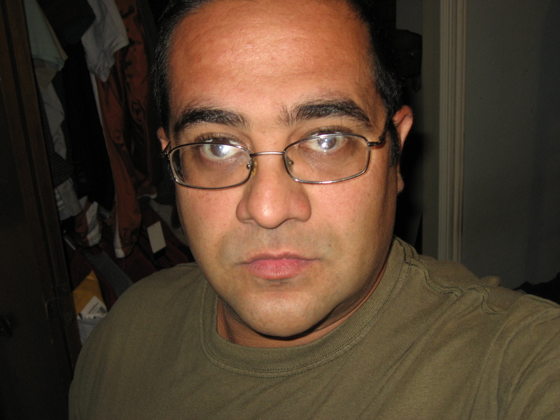 Date this pretty United States man Ej from Kyle US12632