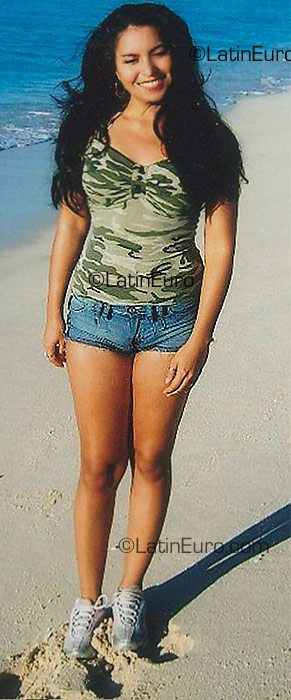 Date this cute United States girl Julia from Miami US12650