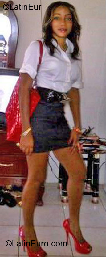 Date this pretty Jamaica girl Sandy from St. Elizabeth JM492