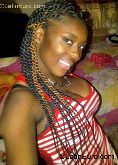 Date this pretty Jamaica girl Ashley from Montego Bay JM525