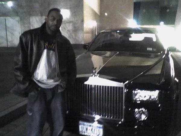 Date this happy United States man The from San Antonio US12963