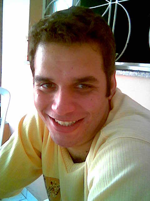Date this tall Brazil man Alex from Governador Valadares BR6767
