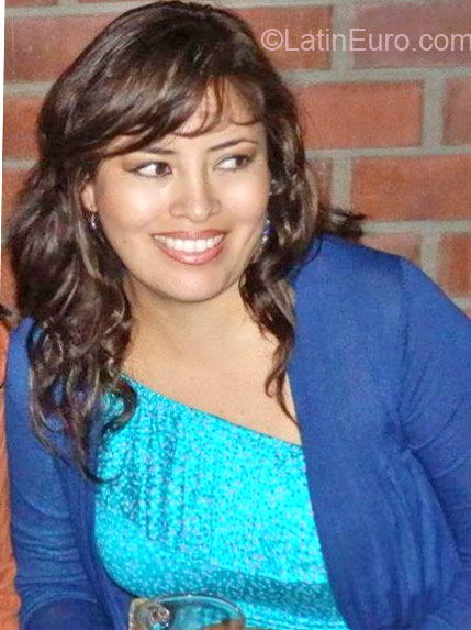 Date this tall Peru girl SILA from Arequipa PE696