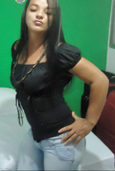 Date this attractive Brazil girl Silvania from Recife BR7145
