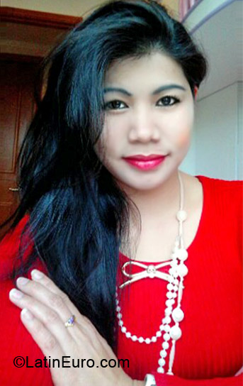Date this delightful Hong Kong girl Julie from Hong Kong HK5