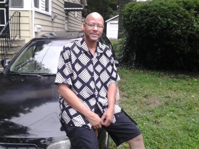 Date this young United States man Spoony from orange US13446