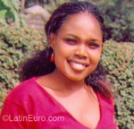 happy Kenya girl Fridah from Nairobi KE40