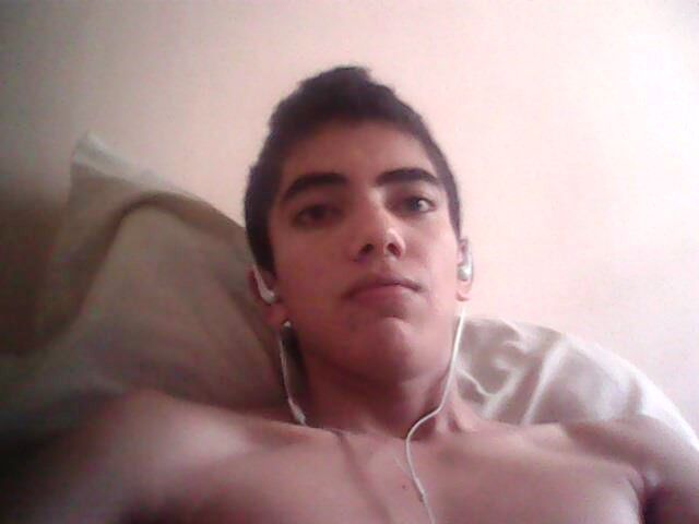 Date this hard body Honduras man Roberto Carlos from Tegucigalpa HN743