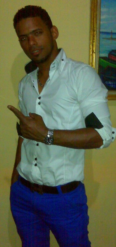 Date this hard body Dominican Republic man Sony from Santiago DO12376