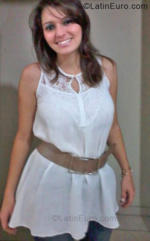 Date this good-looking Brazil girl Natalia from Sao Jose Do Rio Preto BR7117