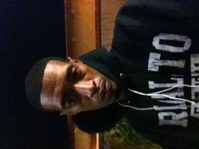 Date this fun United States man WHATARUSHRAY from Rialto US13632