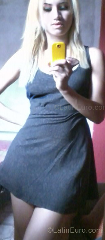 Date this charming Brazil girl Edna from Recife BR7141