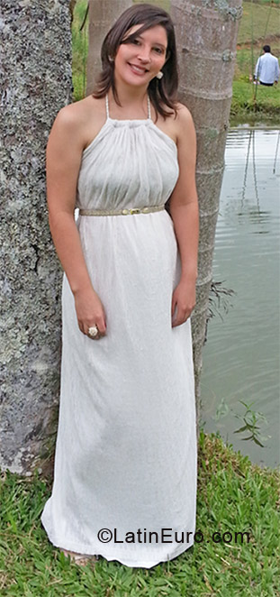 Date this attractive Brazil girl Schirley from Vargem Alta BR7162