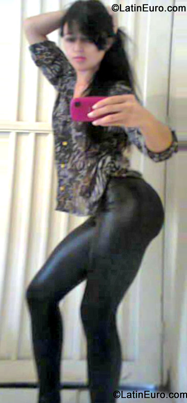 Date this fun Brazil girl Anna from Brasilia BR7750