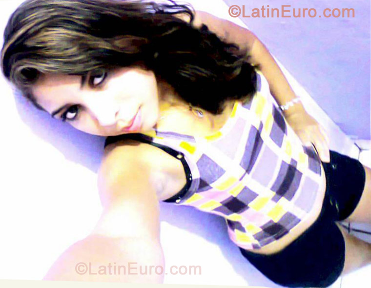 Date this passionate Brazil girl Yara from Belem BR7276