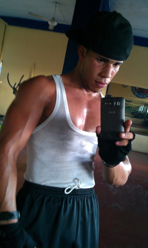 Date this beautiful Dominican Republic man Ariel from Santo Domingo DO13880