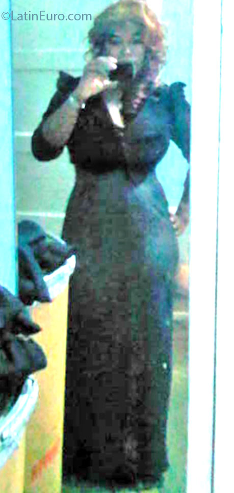 Date this foxy Jamaica girl Tameka from St Catherine JM928