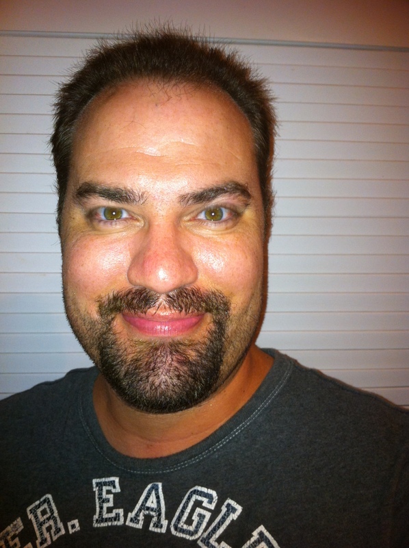 Date this cute United States man Wes from Kona US13895