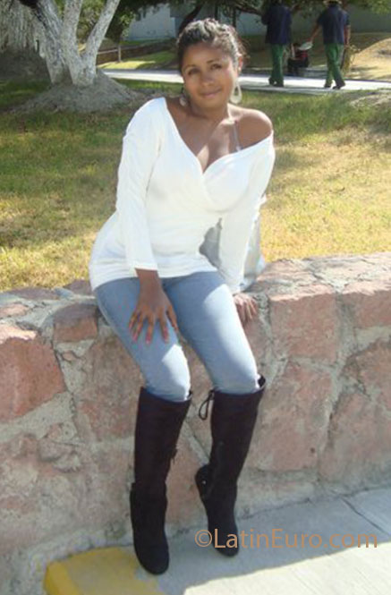 Date this tall Mexico girl Sol from Mexico City MX863