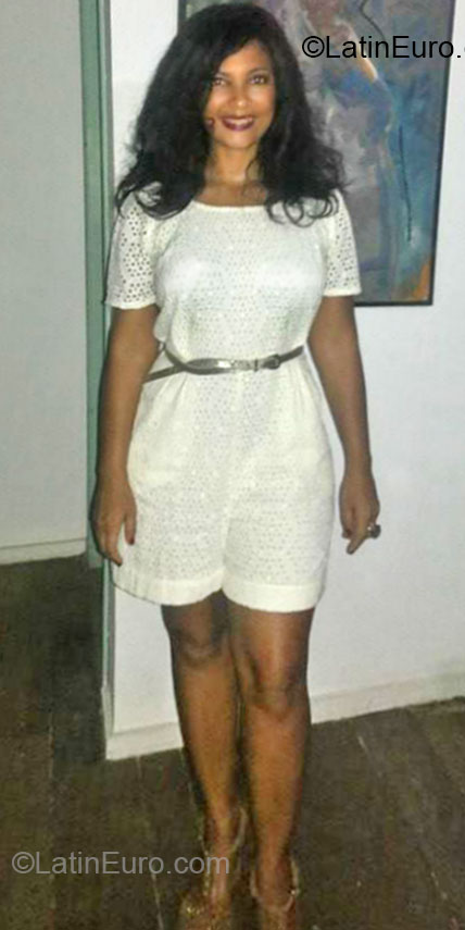 Date this sensual Brazil girl Valessa from Rio de Janeiro BR8759