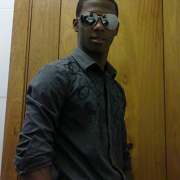 Date this stunning Dominican Republic man Edwin from Santo Domingo DO15115