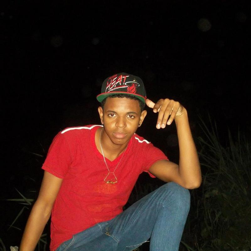 Date this beautiful Dominican Republic man Franklin from Santo Domingo DO15320