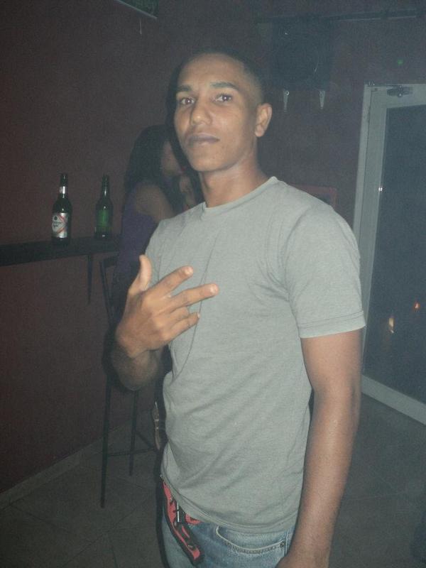 Date this athletic Dominican Republic man Odalis alonzo r from Santiago DO15387