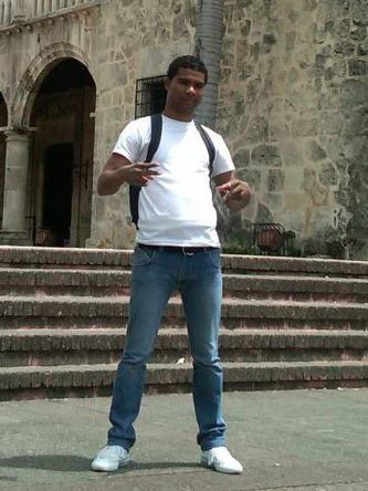 Date this athletic Dominican Republic man Isaac from Santo Domingo DO15425