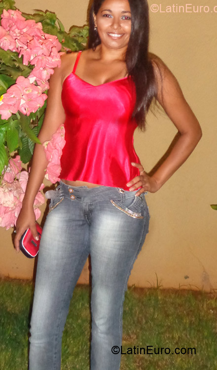 Date this tall Brazil girl Alinne from Mossoro BR7709