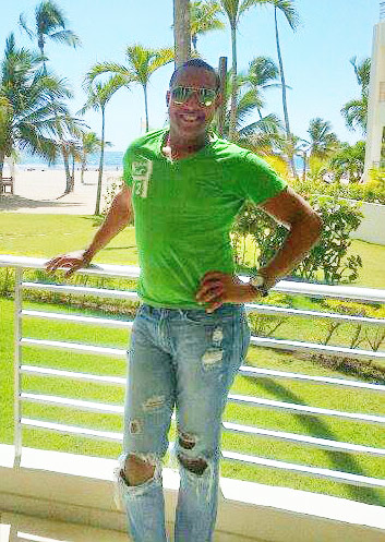 Date this lovely Dominican Republic man Miguel Angel from Santo Domingo DO15557