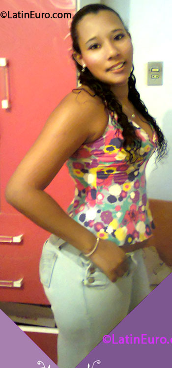 Date this foxy Brazil girl Aline from Porto Alegre BR7805