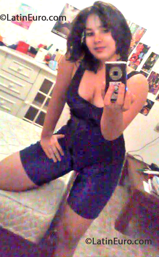 Date this gorgeous Brazil girl Victoria from Fortaleza BR7809