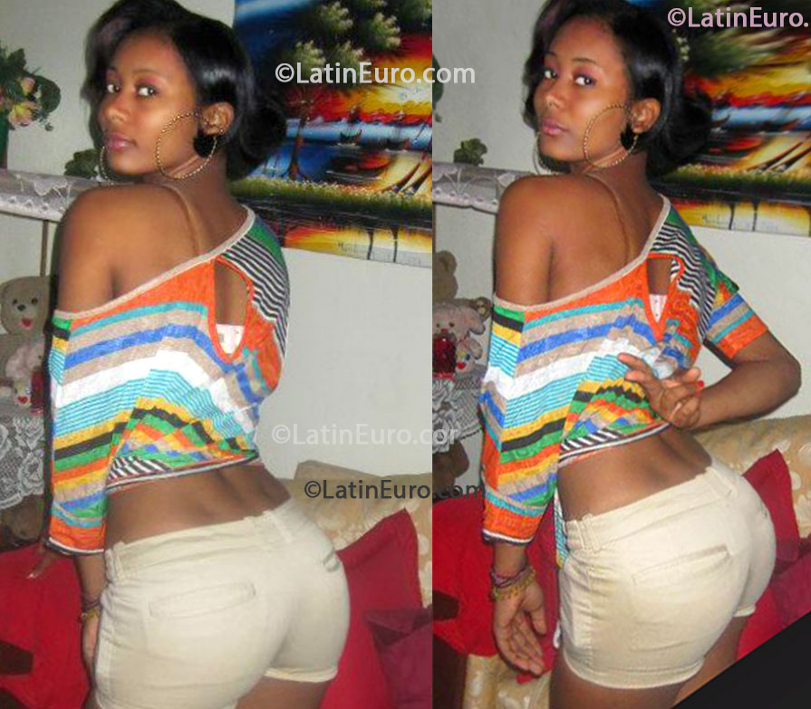 Date this hot Dominican Republic girl Marilenny from Barahona DO16091