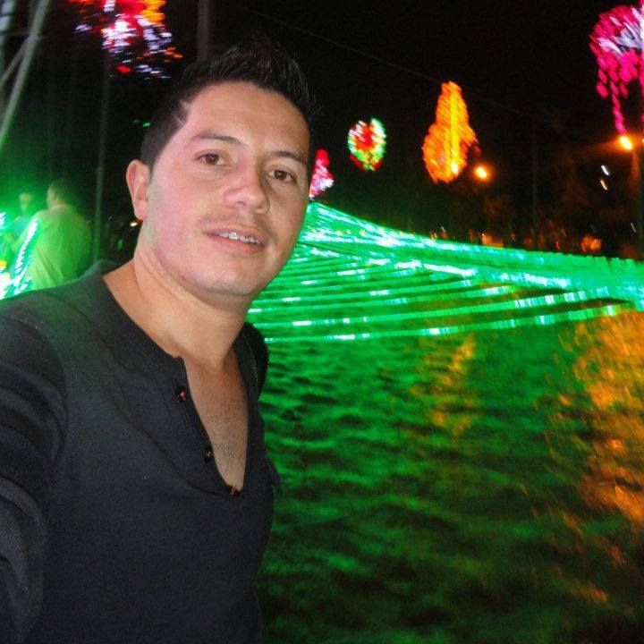 Date this delightful Colombia man JULIAN from Bogota CO13223