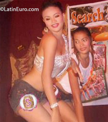 Date this athletic Philippines girl Gezel from Davao PH569