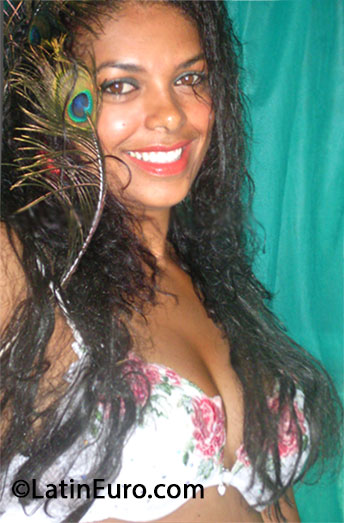Date this foxy Brazil girl Edvania from Recife BR7865