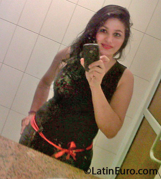 Date this funny Honduras girl Yerina from Puerto Cortes HN858