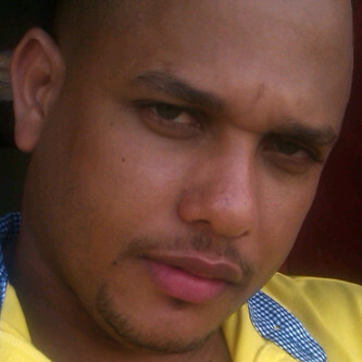 Date this gorgeous Dominican Republic man Esterling from Santiago DO16771