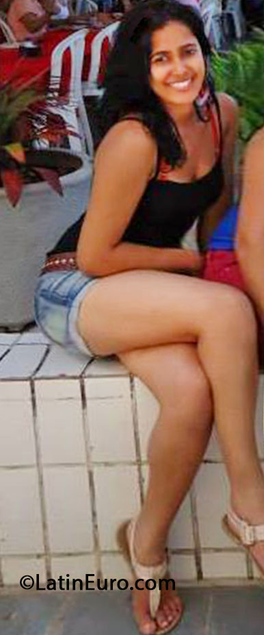 Date this happy Brazil girl Jesica from Recife BR8120
