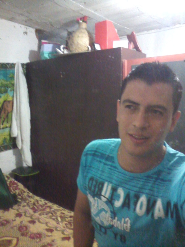 Date this sultry Colombia man Robinson from Medellin CO14121