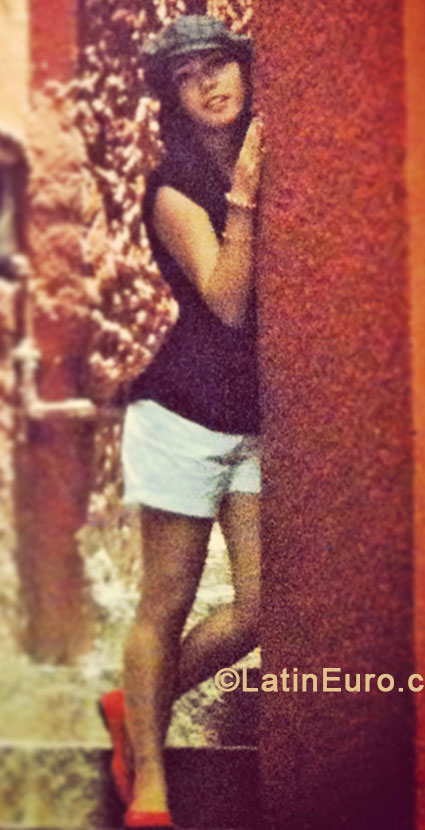 Date this charming Venezuela girl Paulina from  MX1234