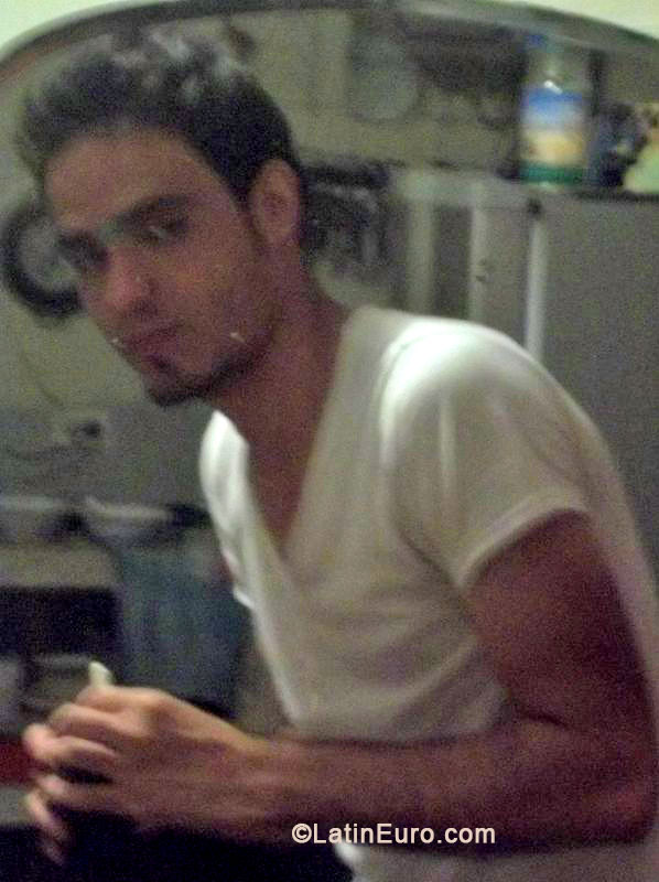 Date this charming Colombia man Arley felipe rios from Medellin CO14393