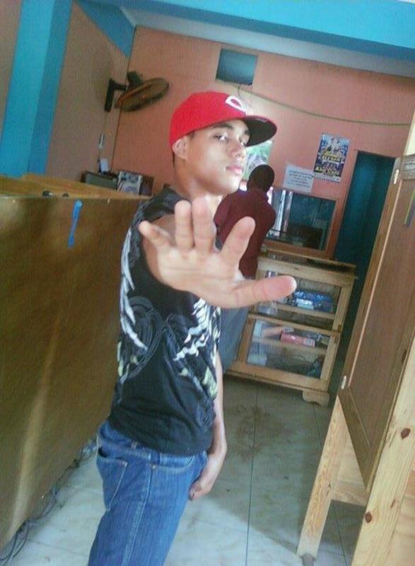 Date this young United States man Erick from Santiago US14653