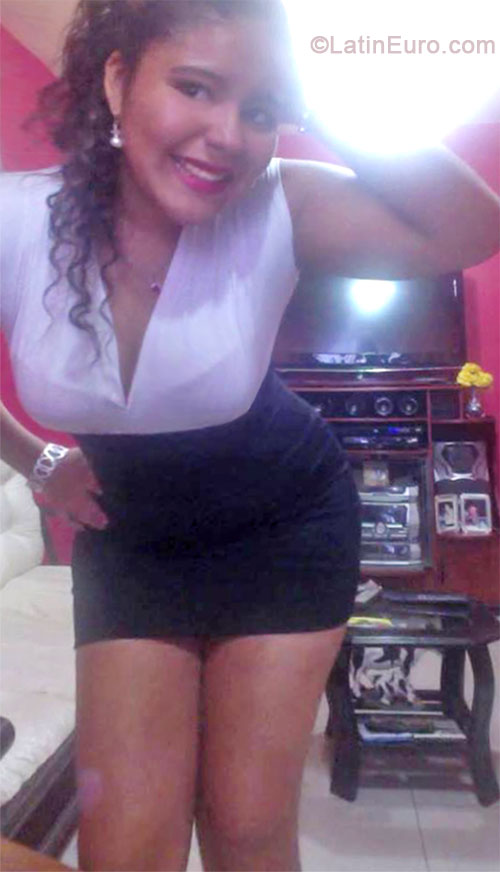 Date this funny Peru girl Forella from Lima PE842